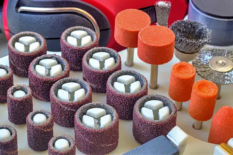 Grinding and Deburring